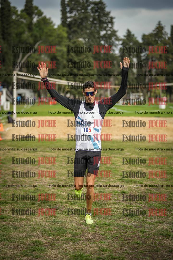 Fotos de la llegada del cross de 8000 m