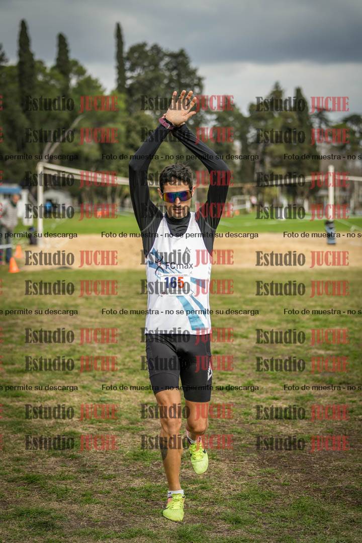 Fotos de la llegada del cross de 8000 m