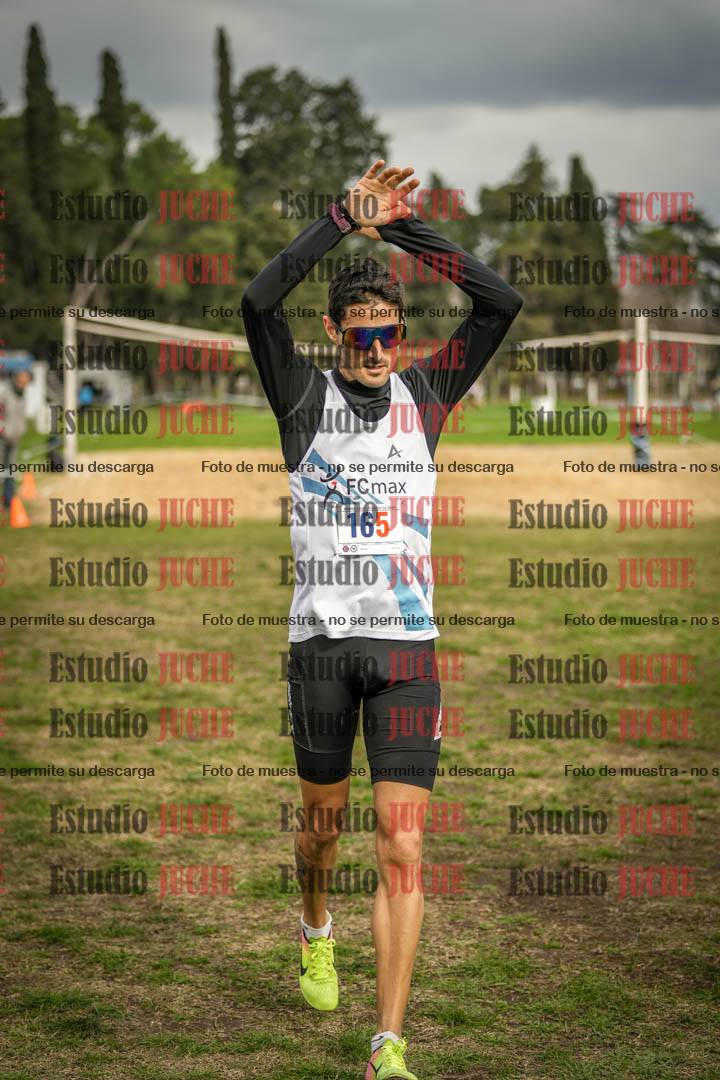 Fotos de la llegada del cross de 8000 m