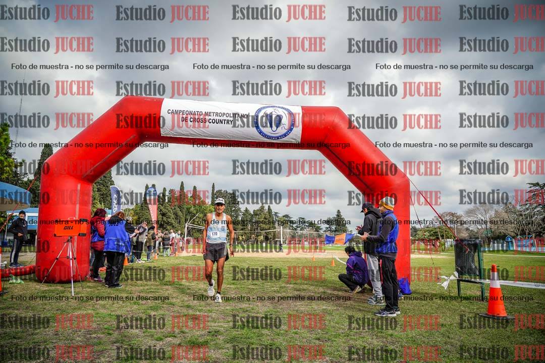 Fotos de la llegada del cross de 8000 m