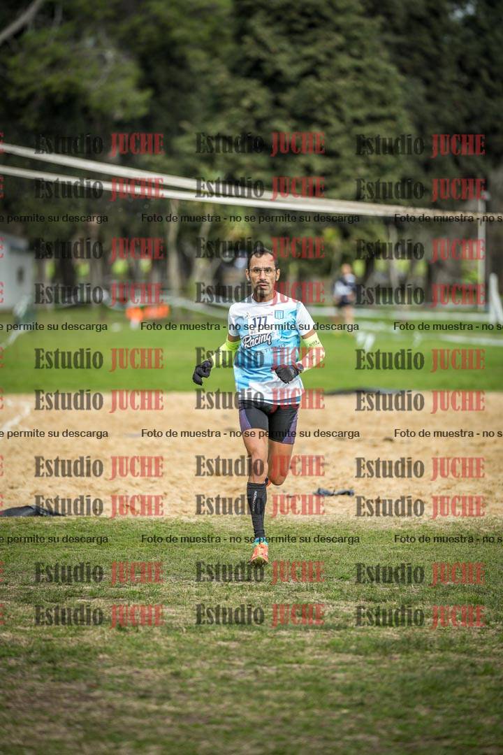 Fotos de la llegada del cross de 8000 m