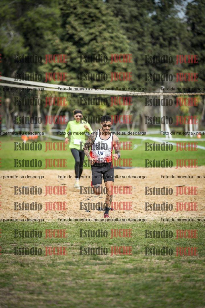 Fotos de la llegada del cross de 8000 m