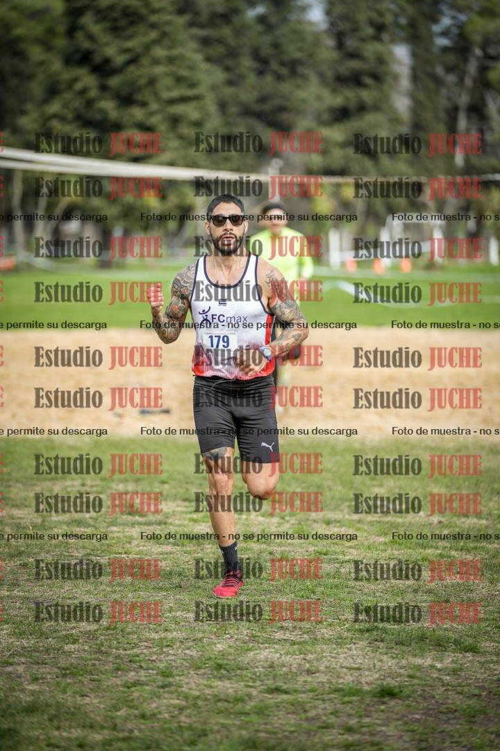 Fotos de la llegada del cross de 8000 m