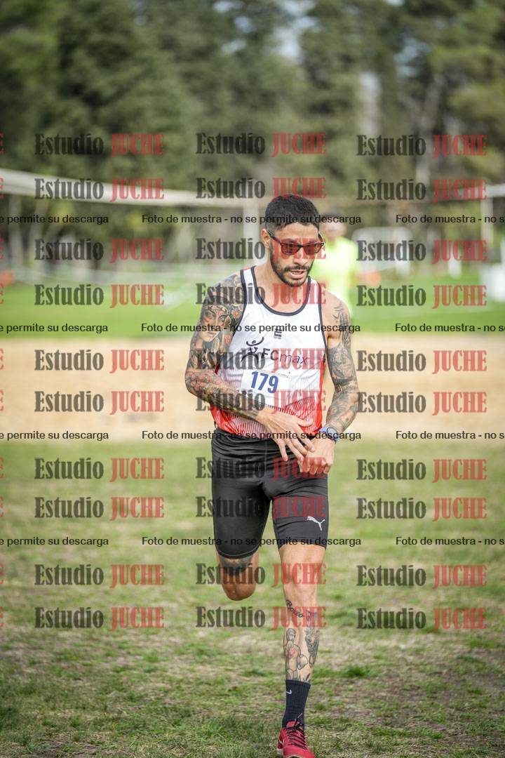 Fotos de la llegada del cross de 8000 m