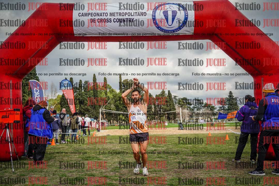Fotos de la llegada del cross de 8000 m