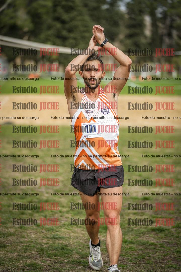 Fotos de la llegada del cross de 8000 m