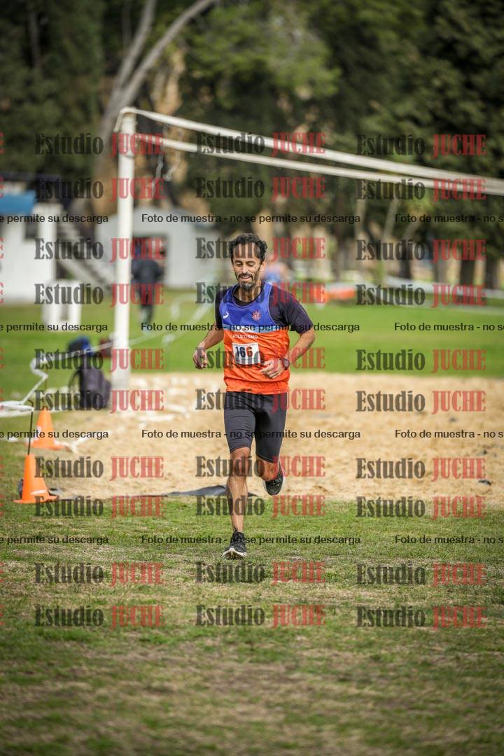 Fotos de la llegada del cross de 8000 m