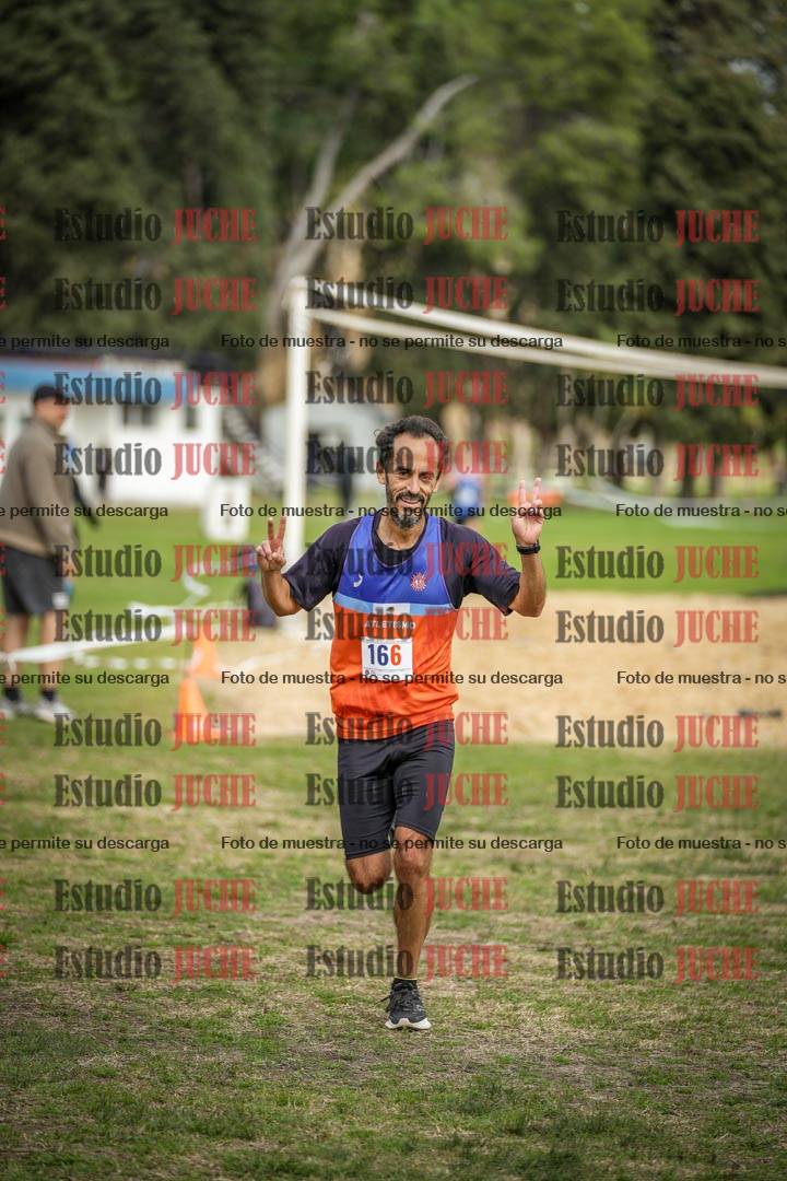 Fotos de la llegada del cross de 8000 m