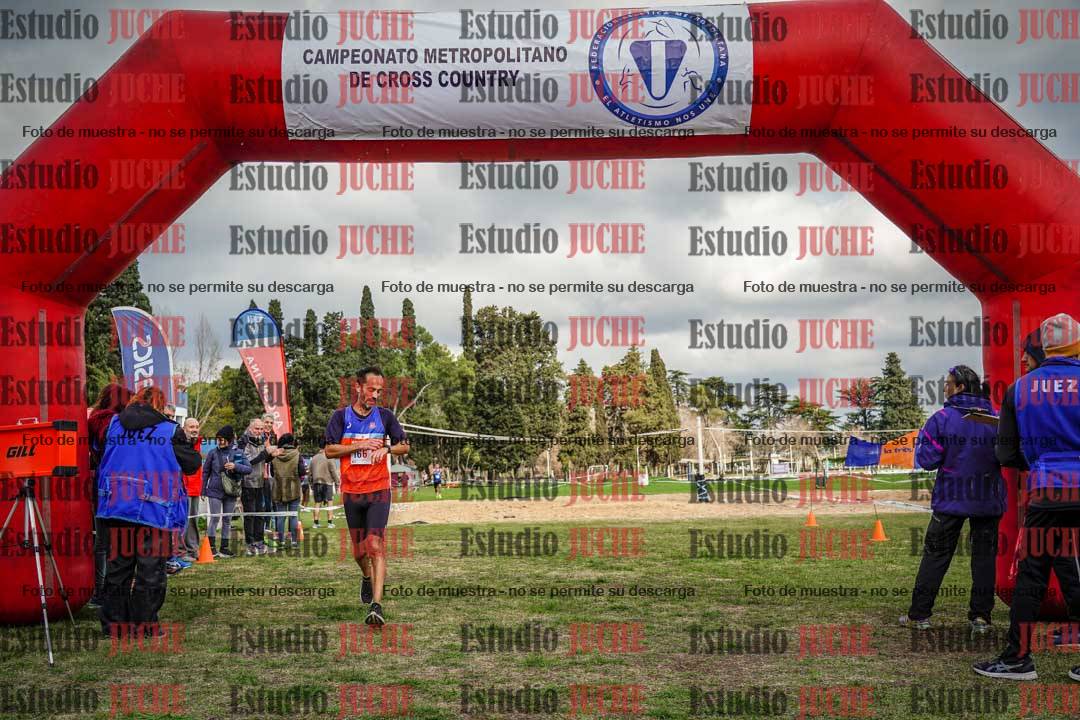 Fotos de la llegada del cross de 8000 m