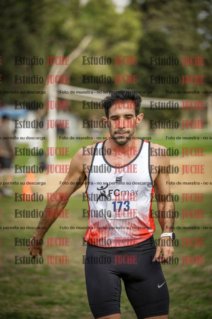 Fotos de la llegada del cross de 8000 m