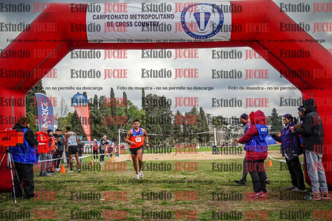 Fotos de la llegada del cross de 8000 m