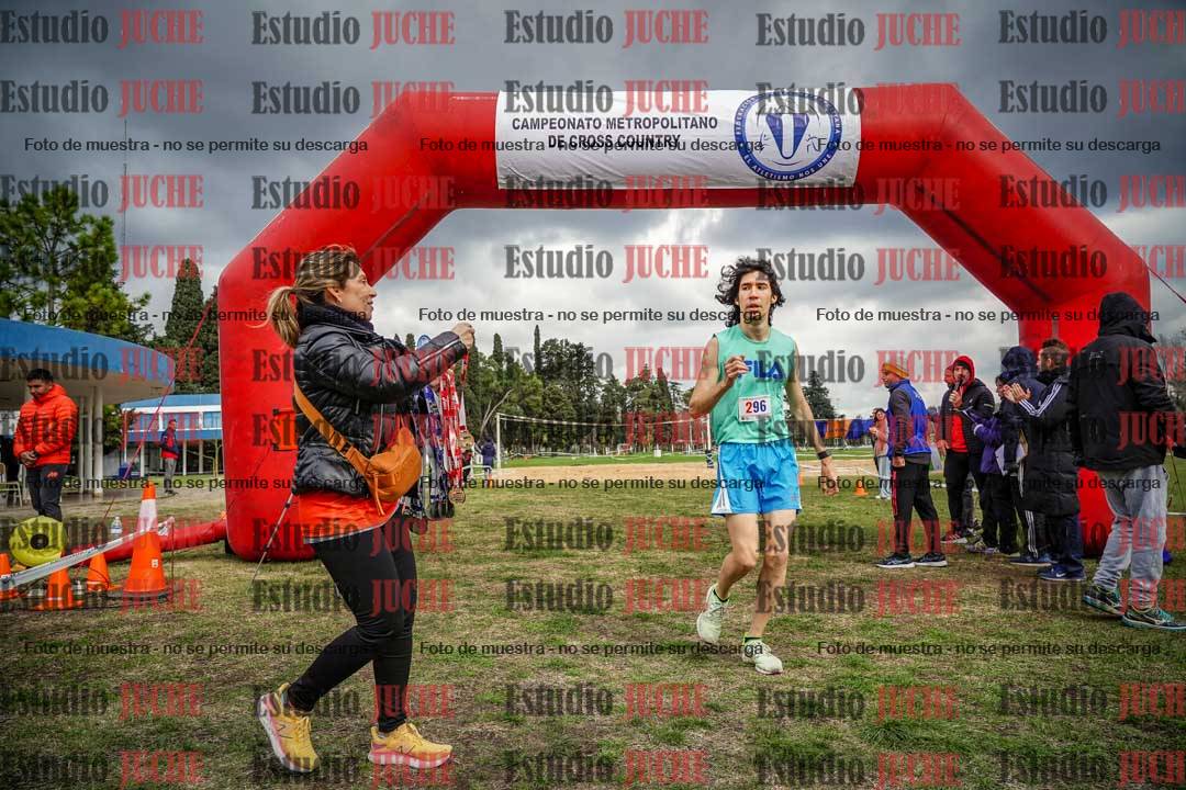Fotos de la llegada del cross de 6000mts - Running Teams