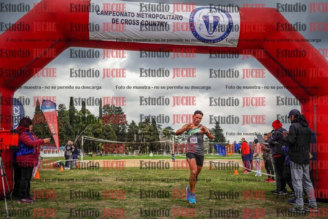 Fotos de la llegada del cross de 6000mts - Running Teams