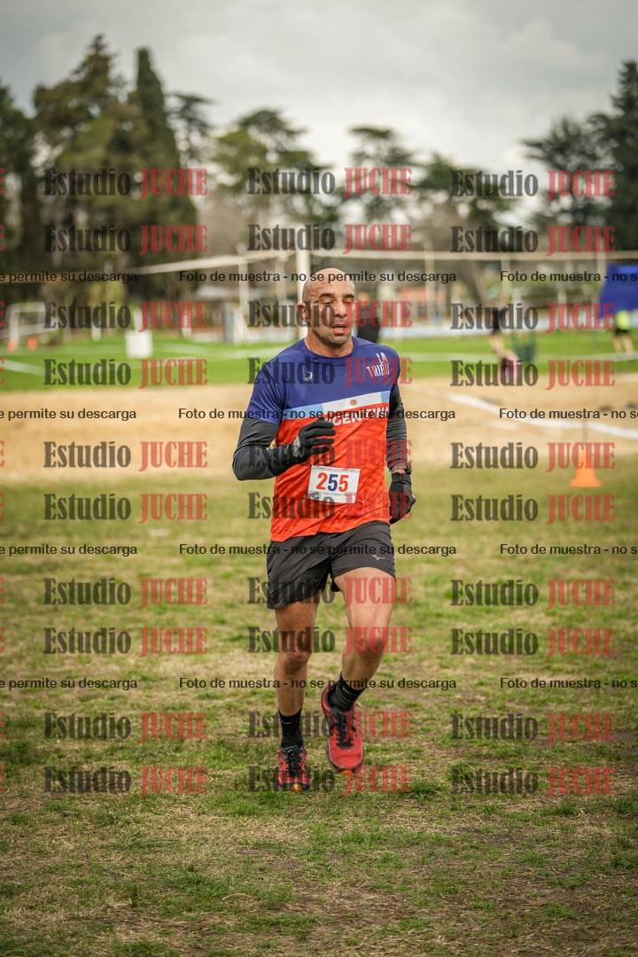 Fotos de la llegada del cross de 6000mts - Running Teams