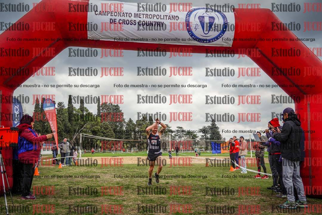 Fotos de la llegada del cross de 6000mts - Running Teams