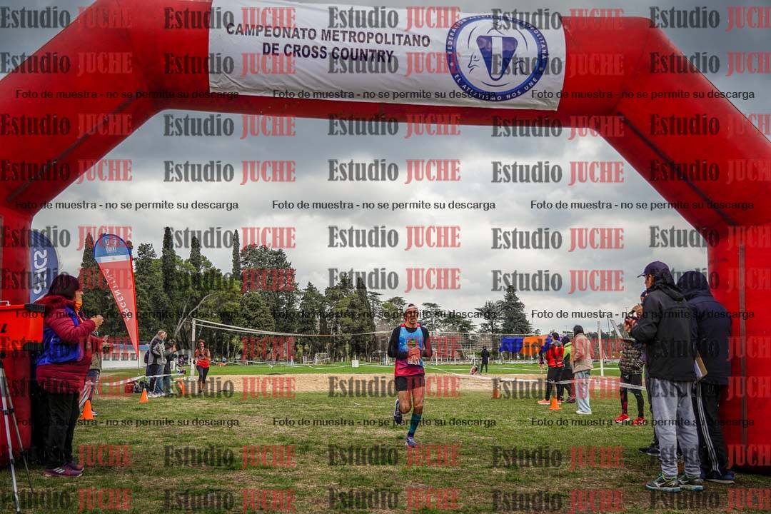 Fotos de la llegada del cross de 6000mts - Running Teams