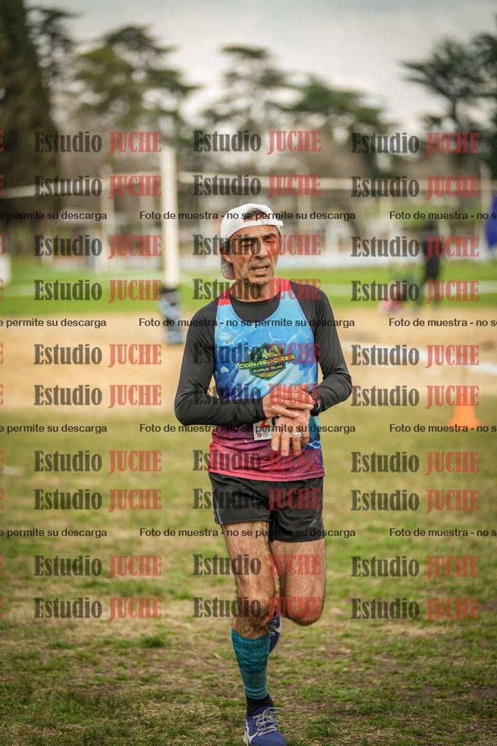 Fotos de la llegada del cross de 6000mts - Running Teams