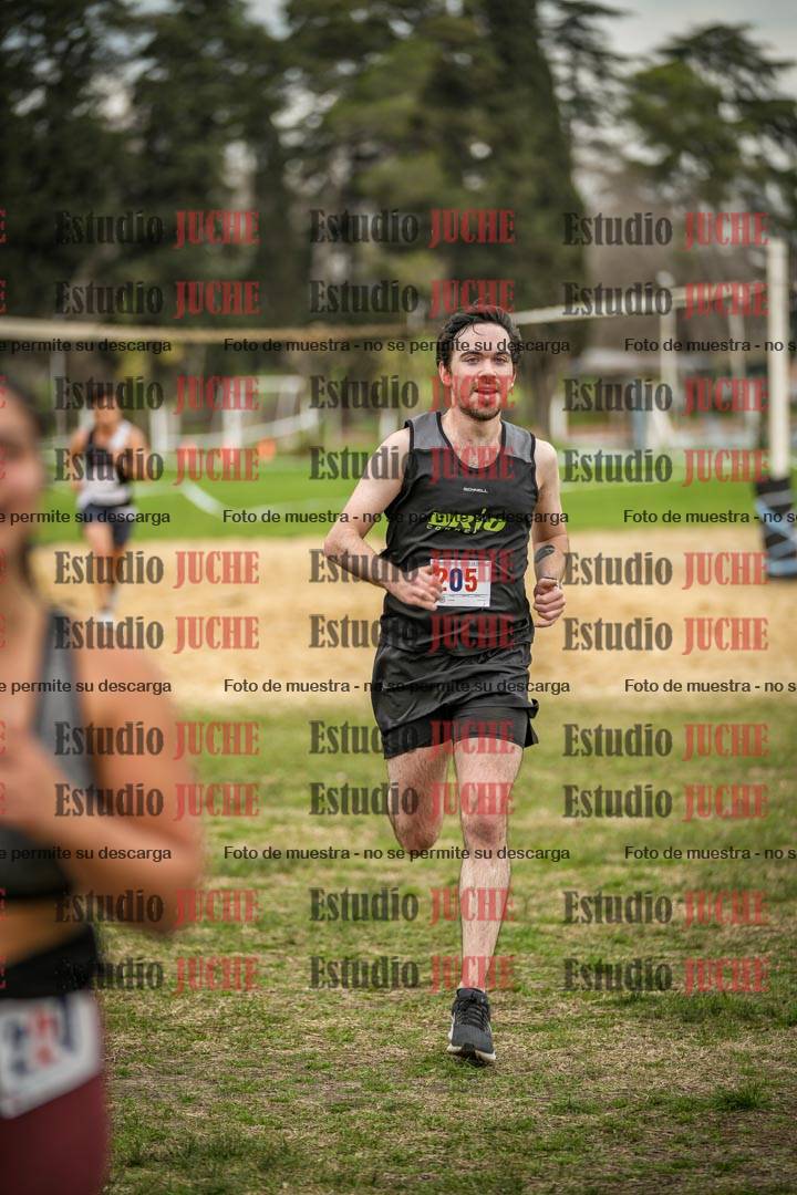 Fotos de la llegada del cross de 6000mts - Running Teams