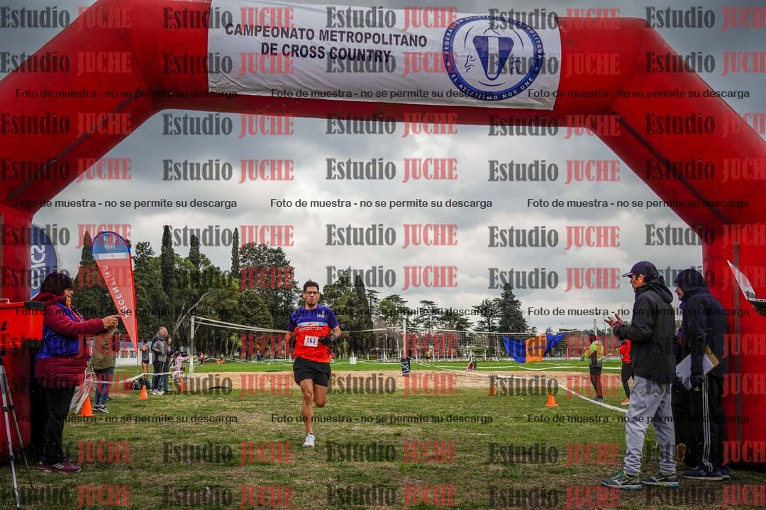 Fotos de la llegada del cross de 6000mts - Running Teams