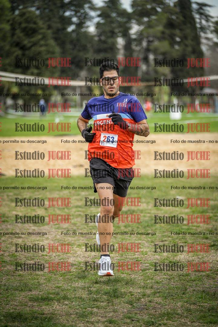 Fotos de la llegada del cross de 6000mts - Running Teams