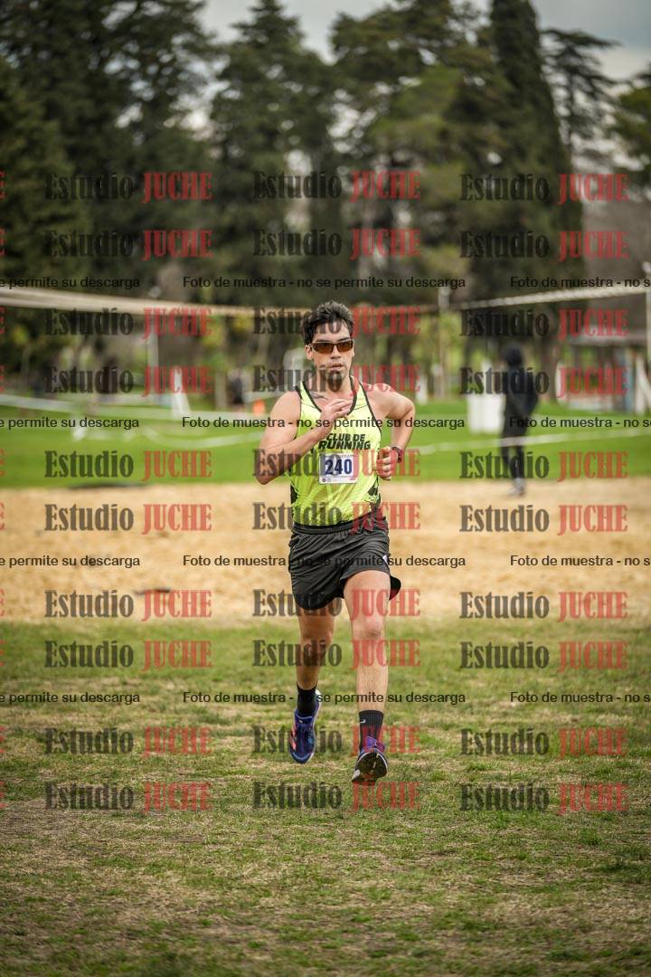 Fotos de la llegada del cross de 6000mts - Running Teams