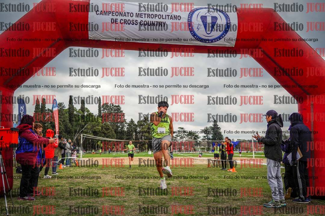 Fotos de la llegada del cross de 6000mts - Running Teams