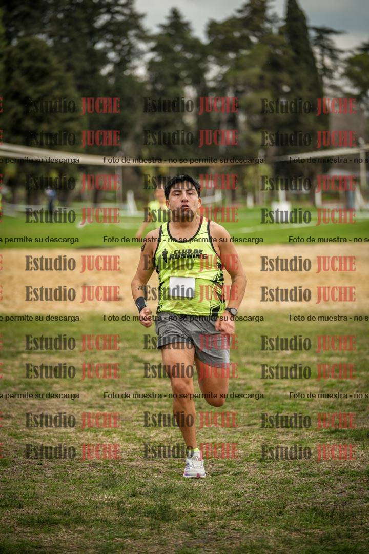 Fotos de la llegada del cross de 6000mts - Running Teams