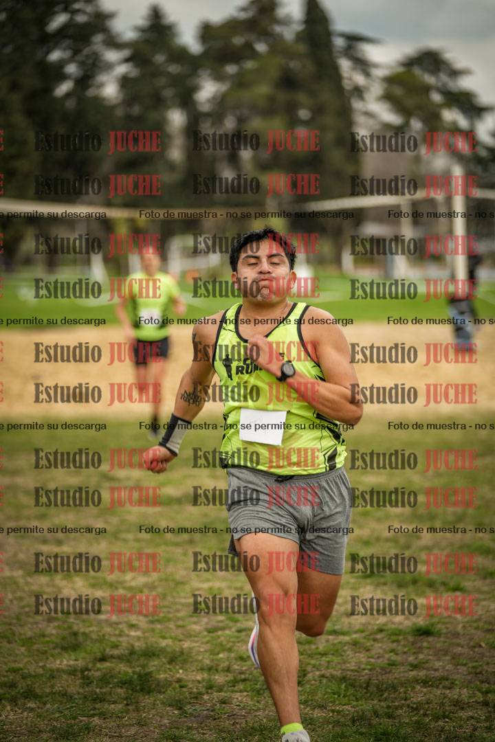 Fotos de la llegada del cross de 6000mts - Running Teams
