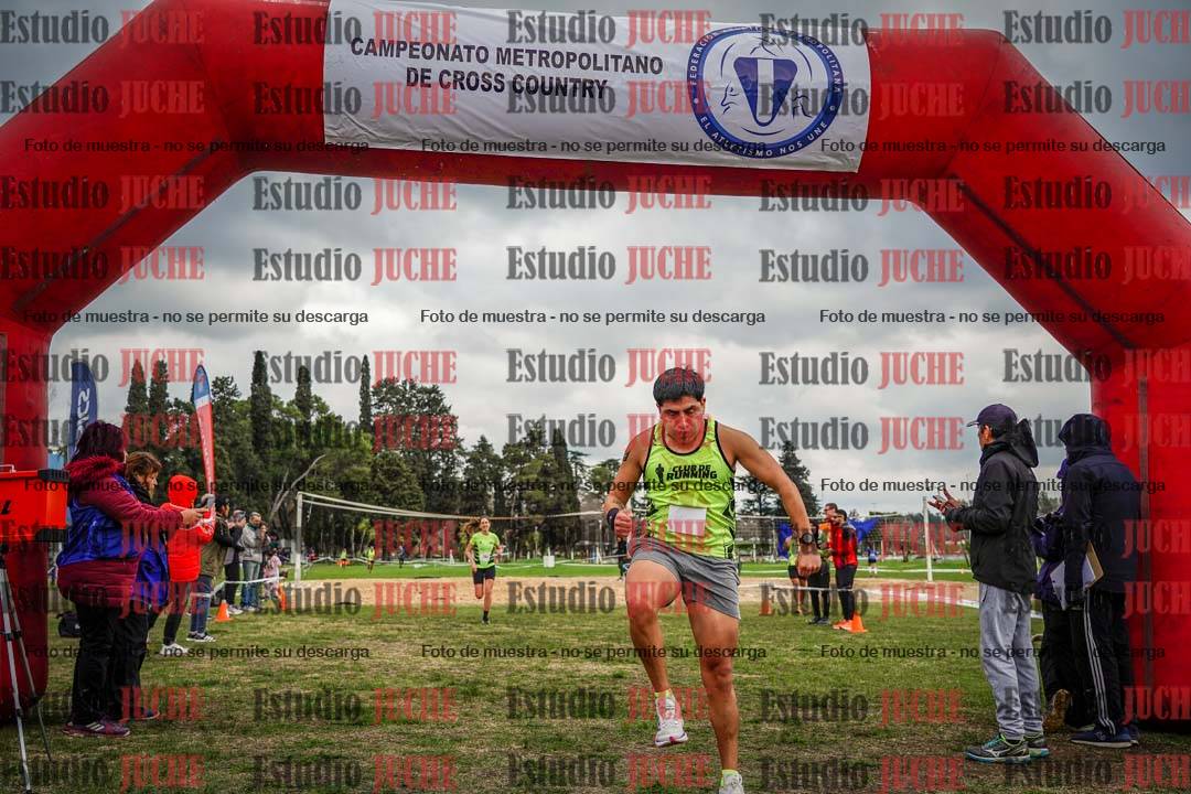 Fotos de la llegada del cross de 6000mts - Running Teams