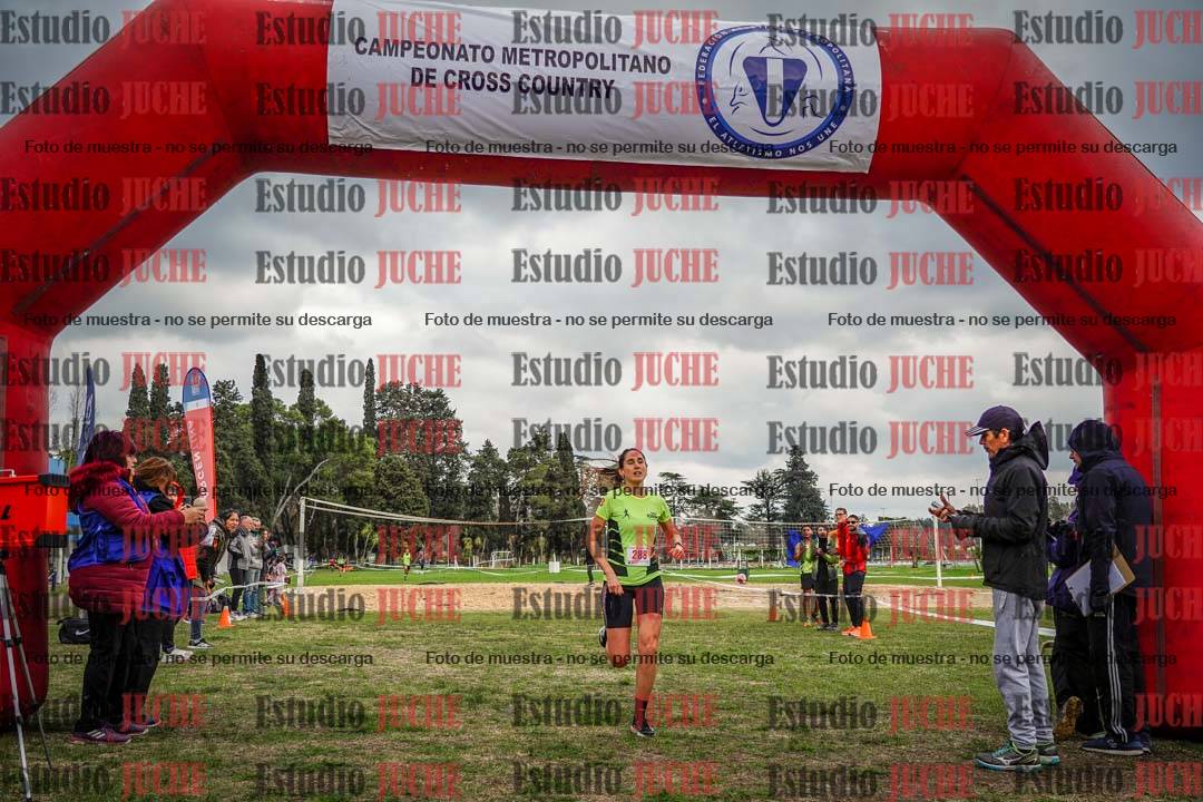 Fotos de la llegada del cross de 6000mts - Running Teams