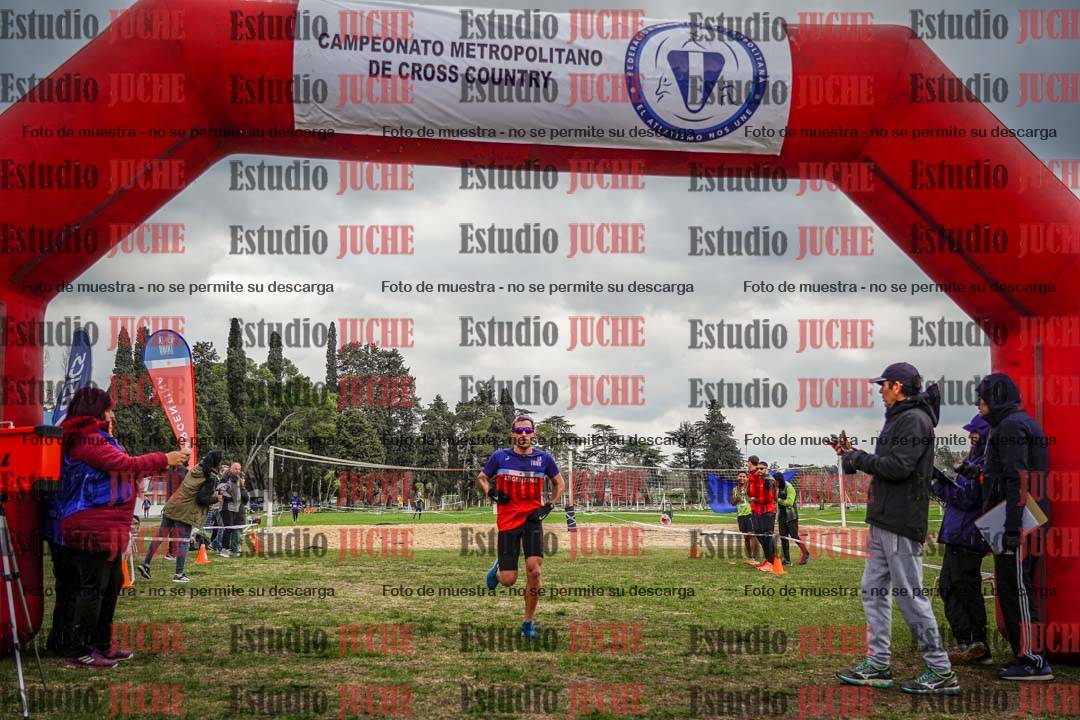 Fotos de la llegada del cross de 6000mts - Running Teams