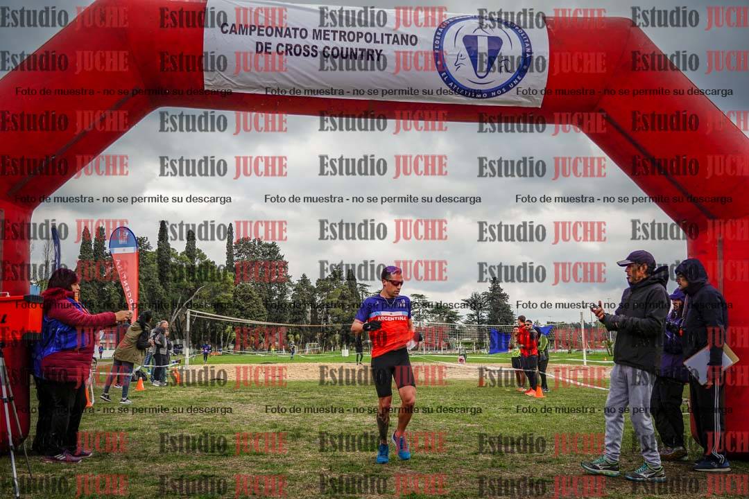 Fotos de la llegada del cross de 6000mts - Running Teams