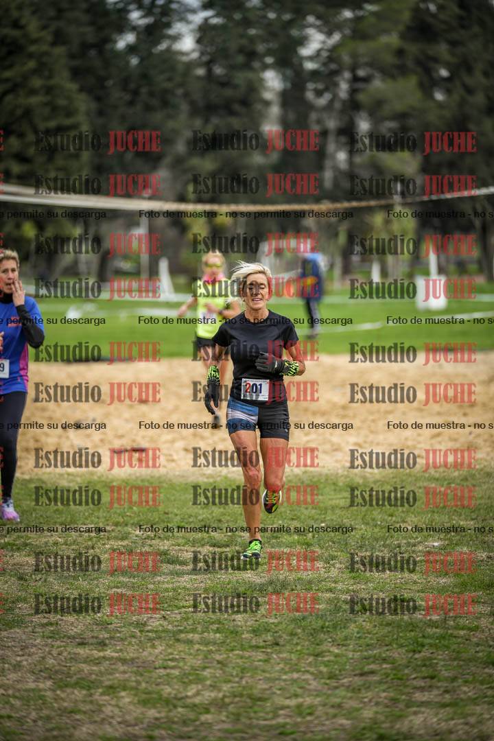 Fotos de la llegada del cross de 6000mts - Running Teams