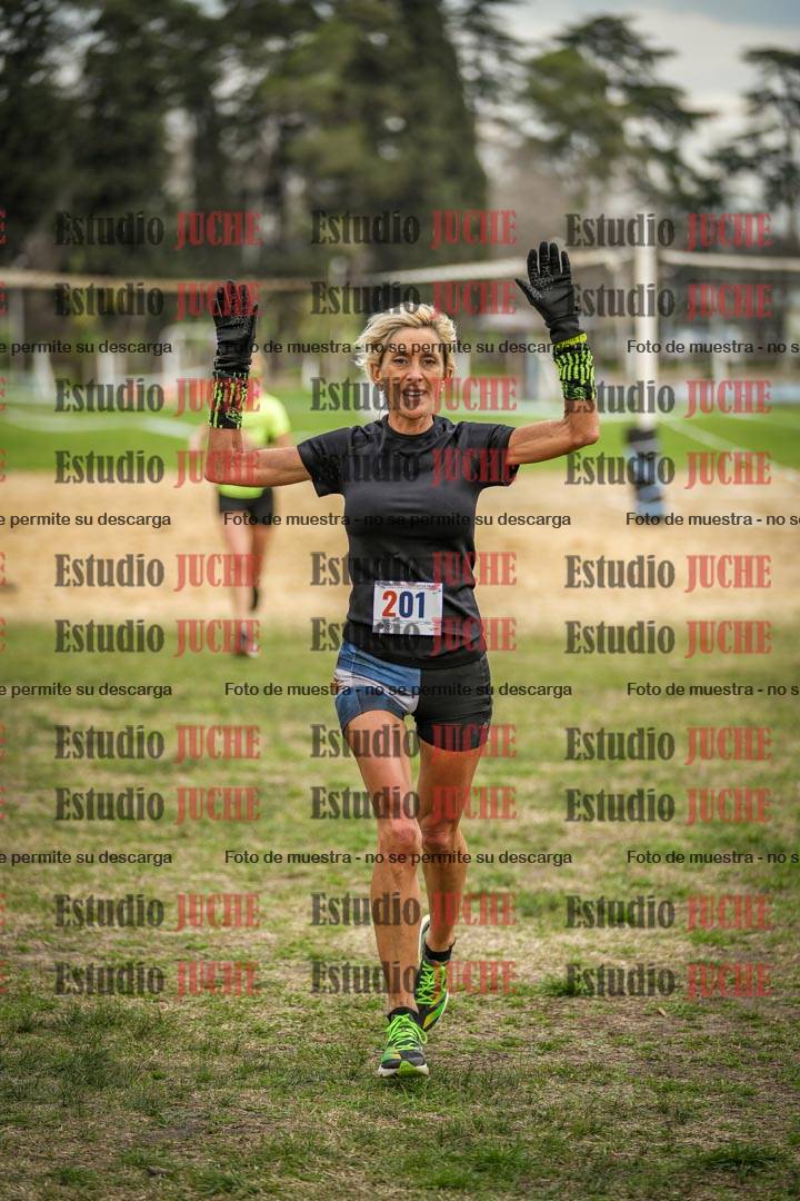 Fotos de la llegada del cross de 6000mts - Running Teams