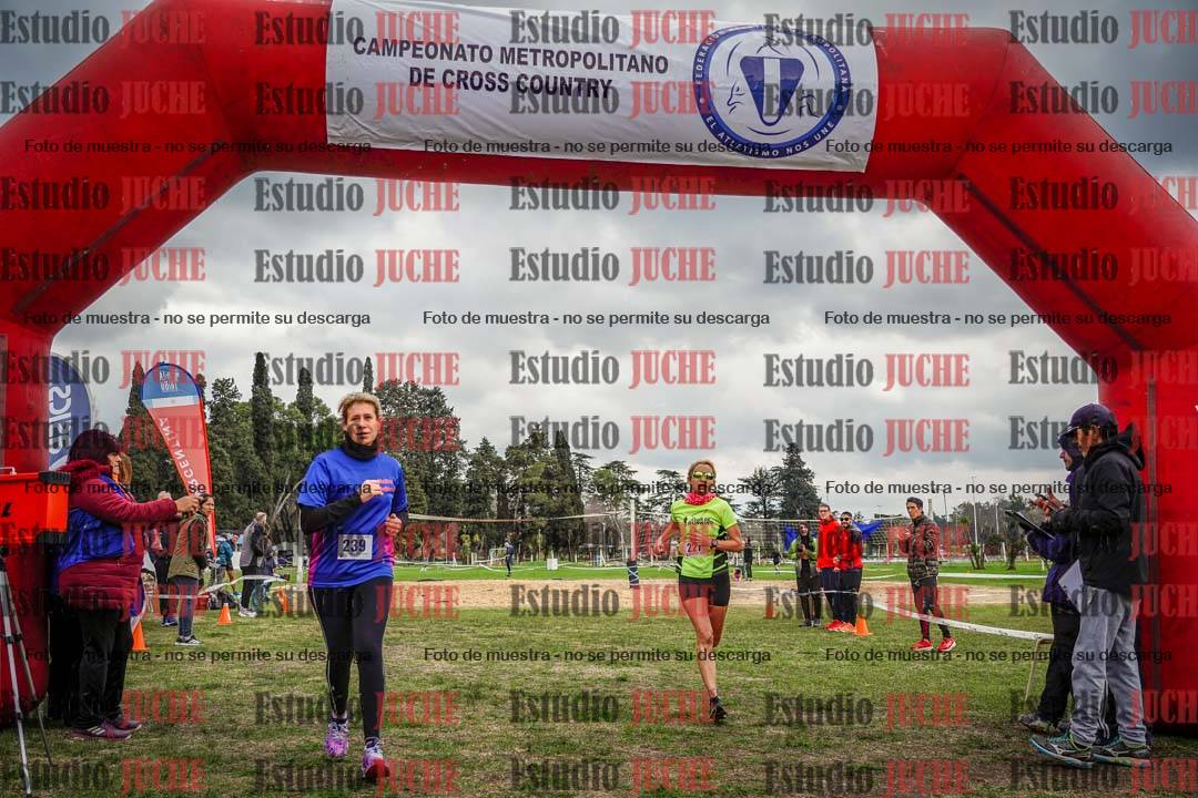 Fotos de la llegada del cross de 6000mts - Running Teams