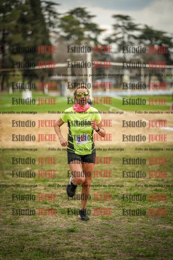 Fotos de la llegada del cross de 6000mts - Running Teams