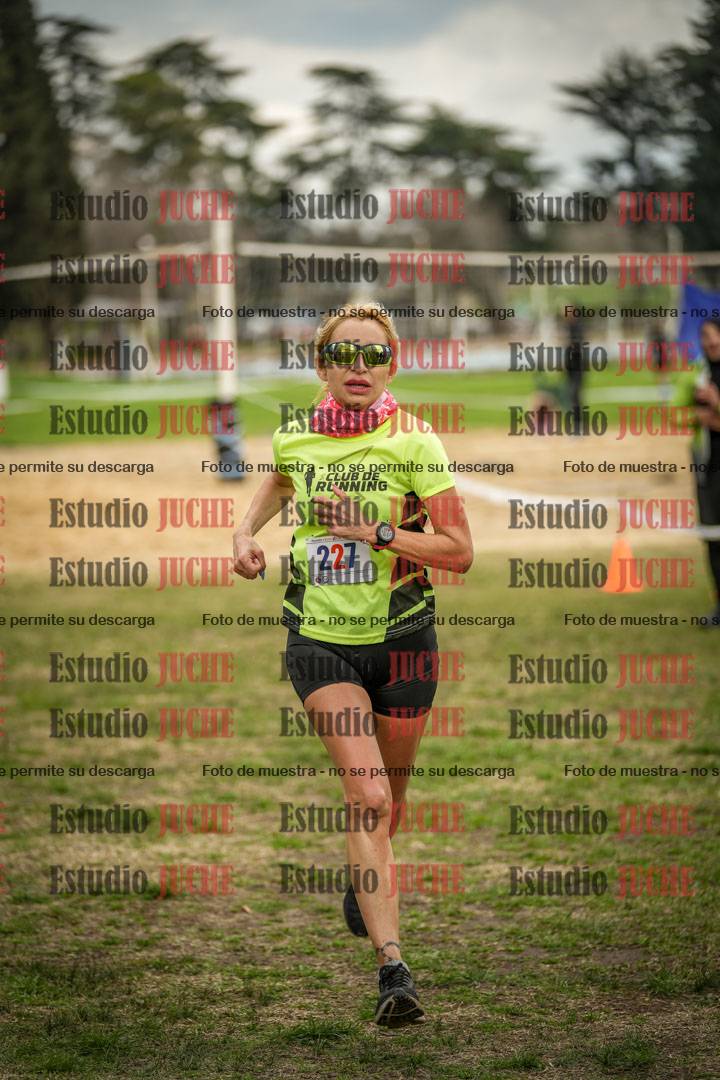 Fotos de la llegada del cross de 6000mts - Running Teams