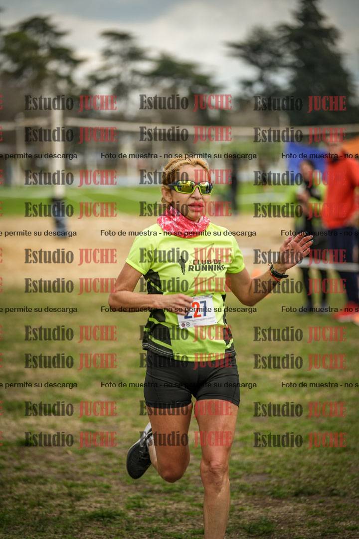 Fotos de la llegada del cross de 6000mts - Running Teams
