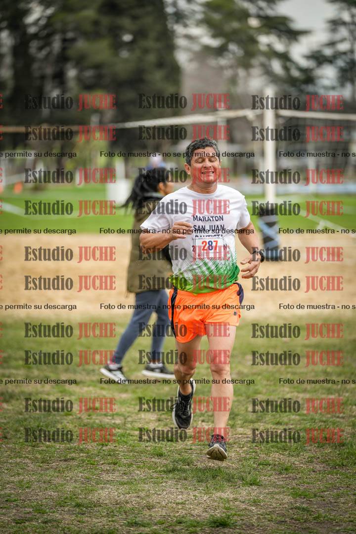 Fotos de la llegada del cross de 6000mts - Running Teams