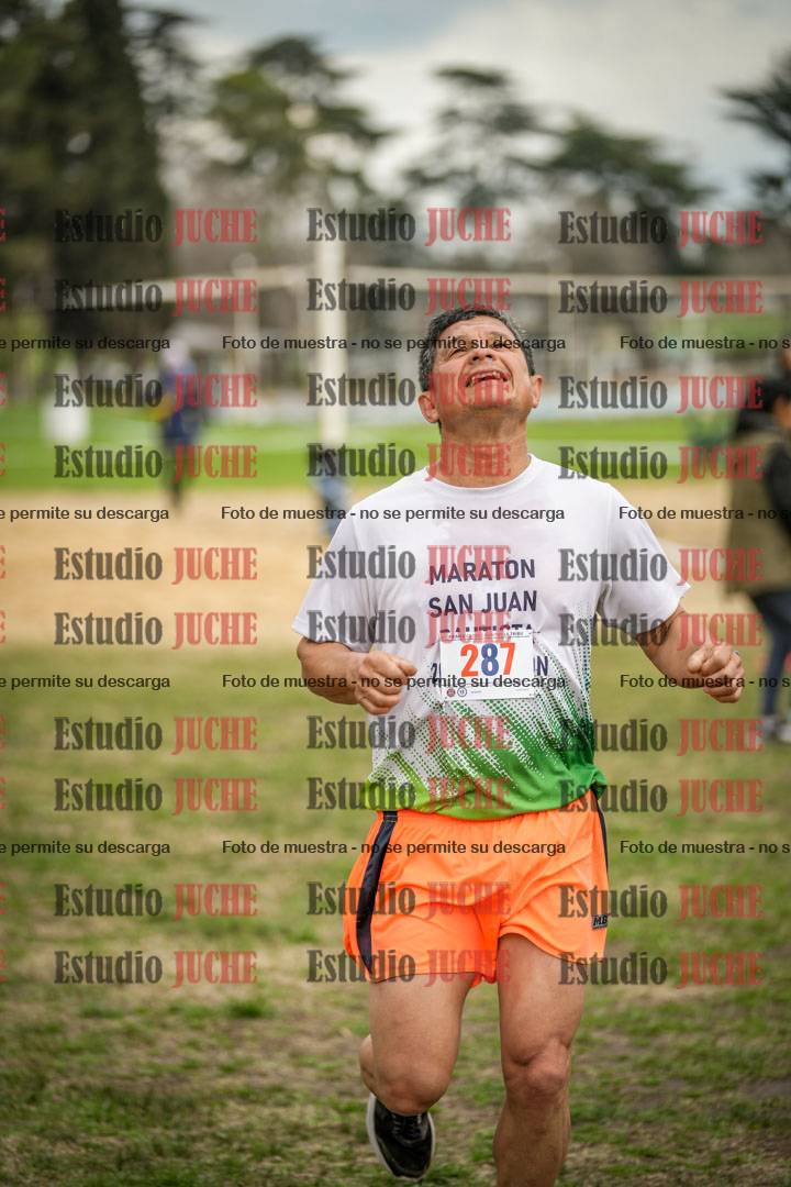 Fotos de la llegada del cross de 6000mts - Running Teams