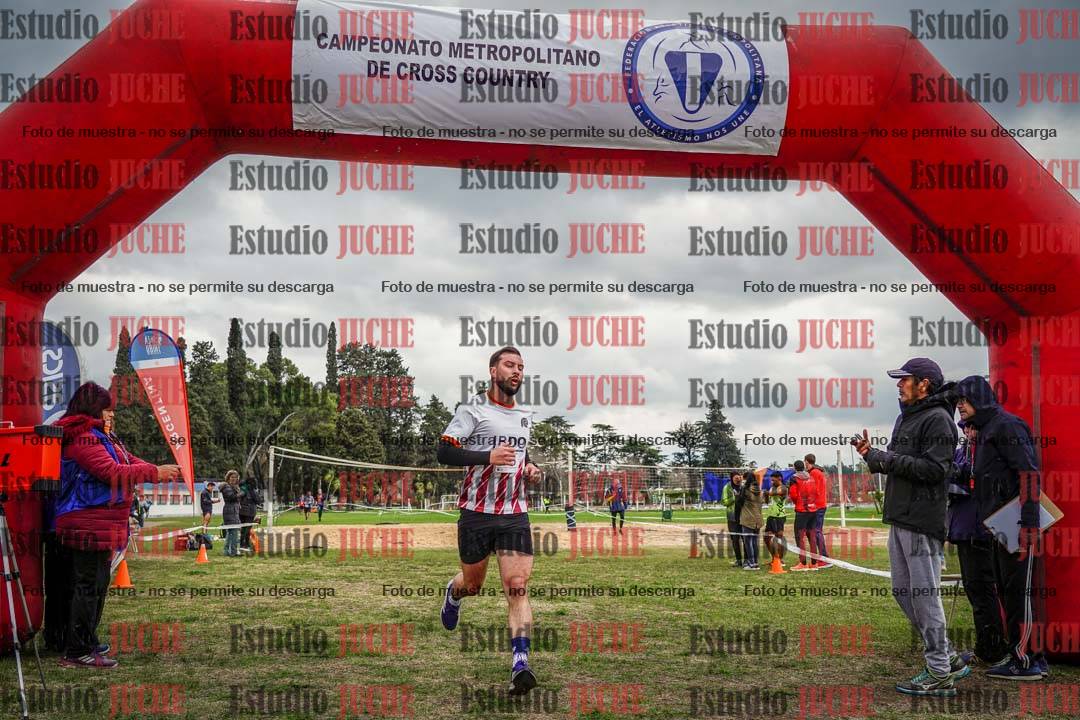 Fotos de la llegada del cross de 6000mts - Running Teams