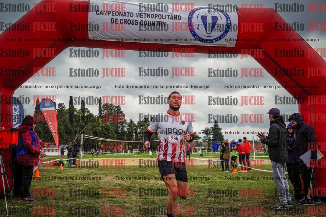 Fotos de la llegada del cross de 6000mts - Running Teams