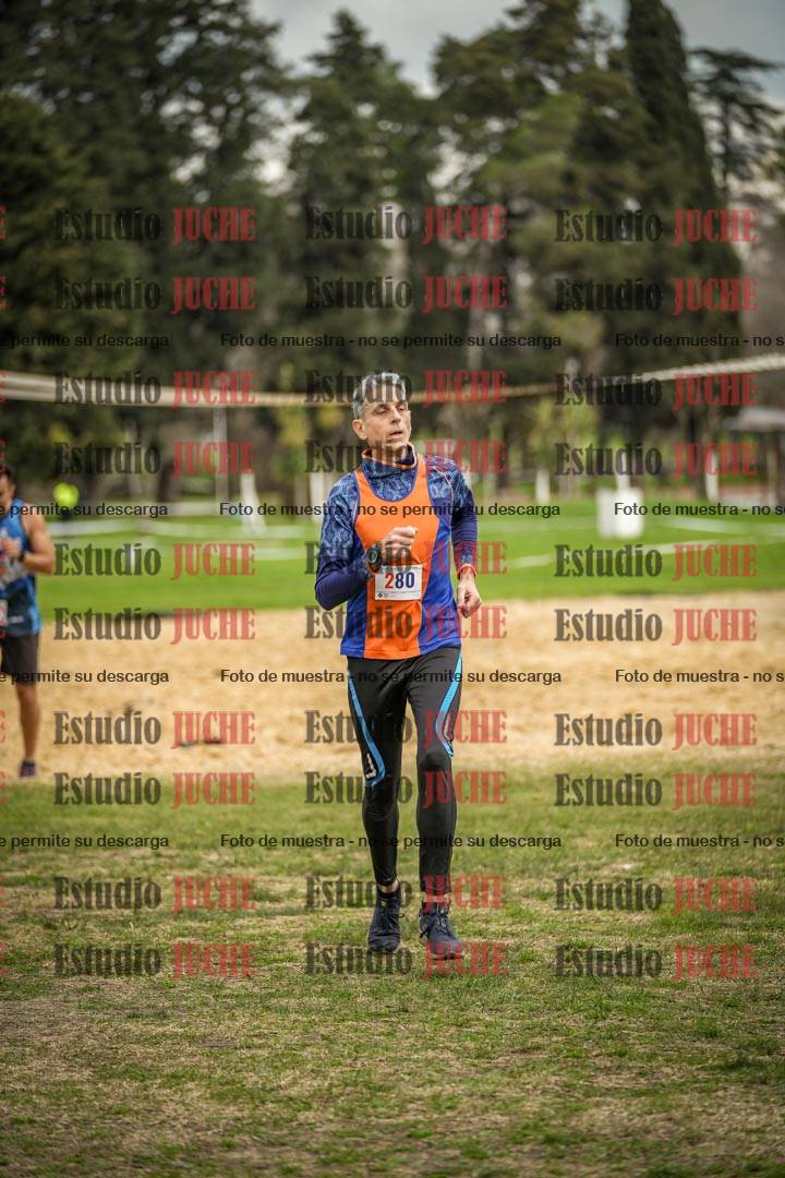 Fotos de la llegada del cross de 6000mts - Running Teams