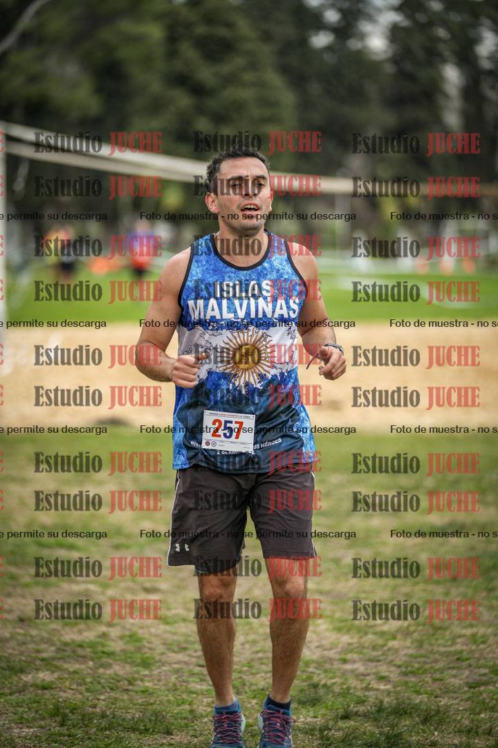 Fotos de la llegada del cross de 6000mts - Running Teams