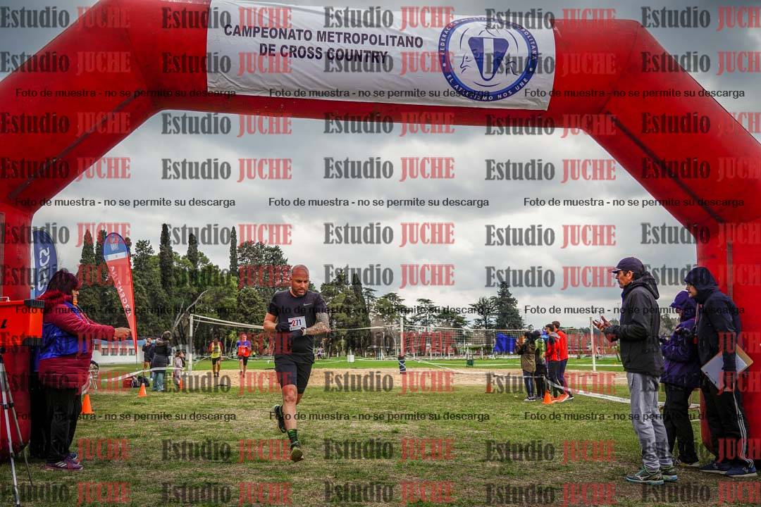 Fotos de la llegada del cross de 6000mts - Running Teams