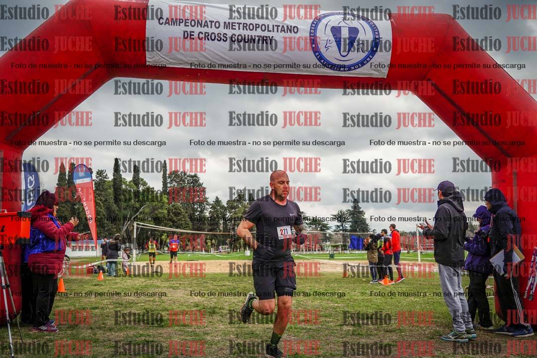 Fotos de la llegada del cross de 6000mts - Running Teams
