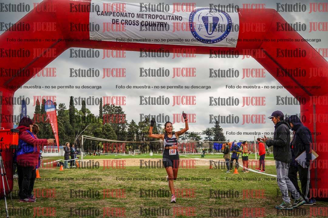 Fotos de la llegada del cross de 6000mts - Running Teams