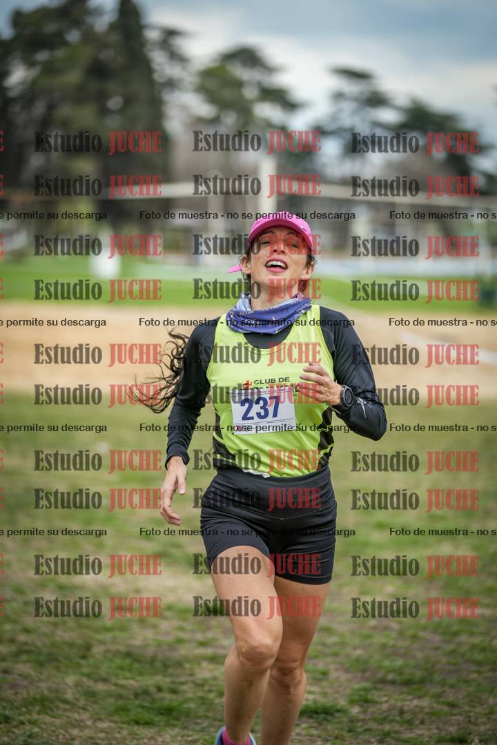Fotos de la llegada del cross de 6000mts - Running Teams