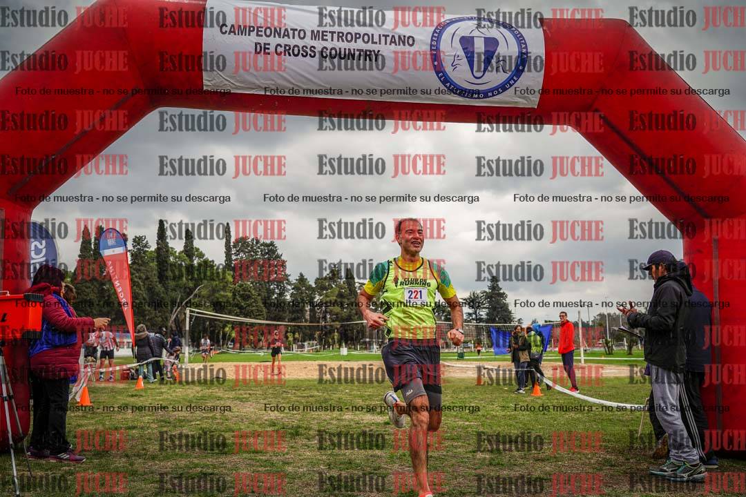 Fotos de la llegada del cross de 6000mts - Running Teams