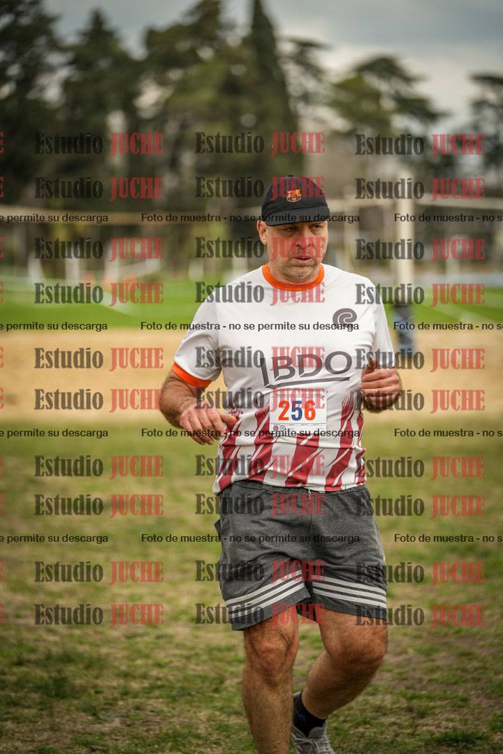 Fotos de la llegada del cross de 6000mts - Running Teams